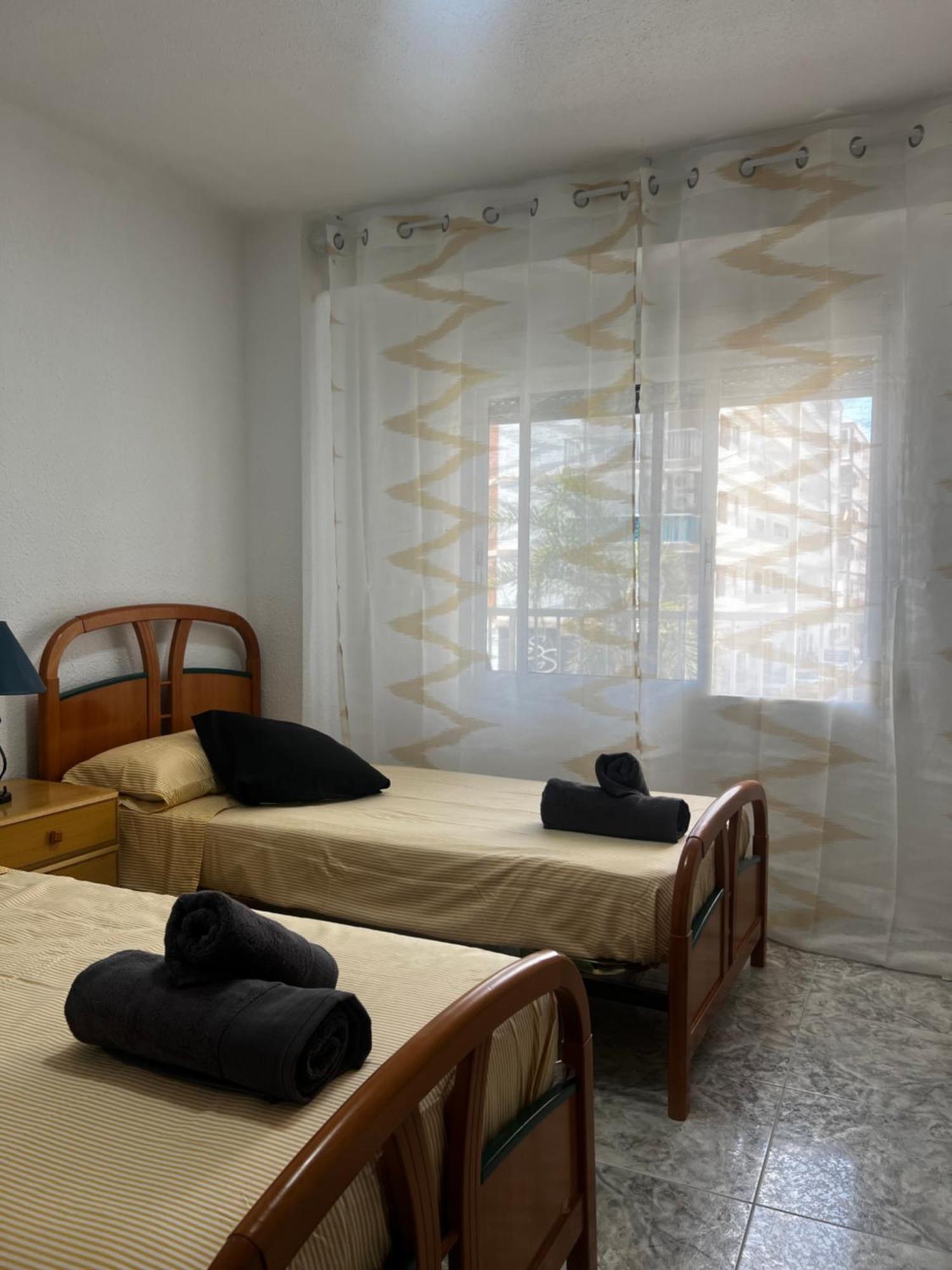 Apartamento 3 Habitaciones En Torre Del Mar A 50 Metros De La Playa Экстерьер фото